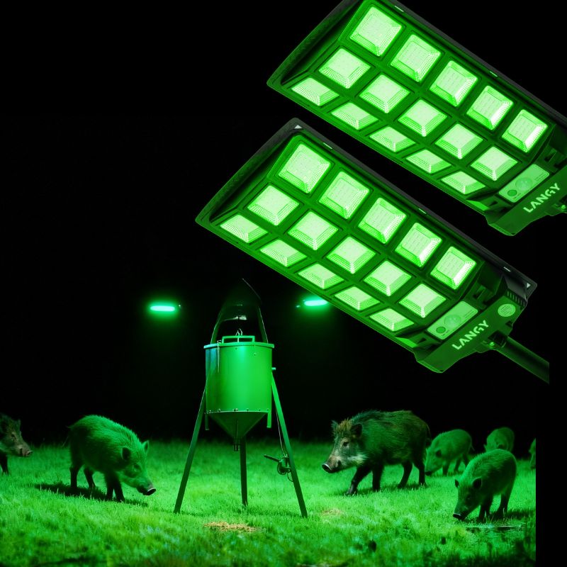 Load image into Gallery viewer, Solar Green Feeder Light for Hunting -10,000 lumens