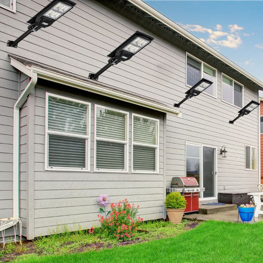 4 Pack 120 W solar street lights 12000 lumens