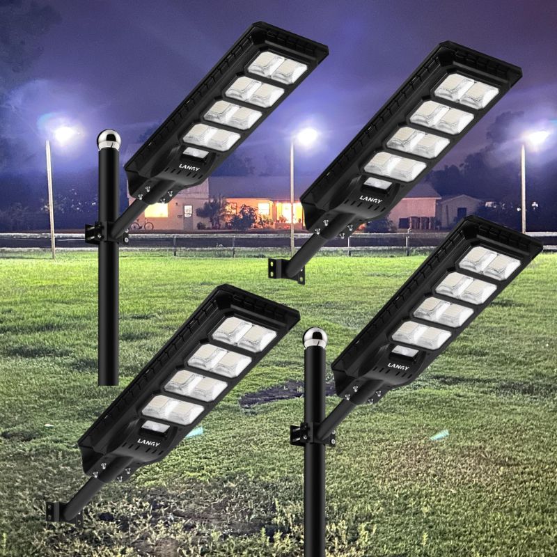 Load image into Gallery viewer, 4 pack 200W solar street lights 20000 lumens
