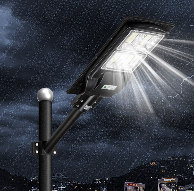 4 Pack 120 W solar street lights 12000 lumens