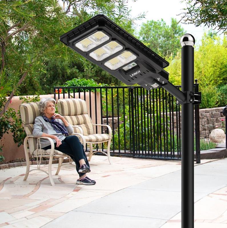 Load image into Gallery viewer, 3 Pack 150 W Led solar street lights 15,000 lumens

