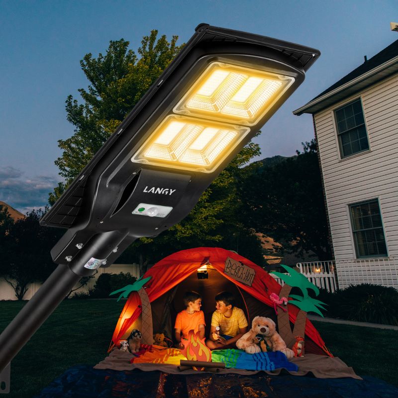 Load image into Gallery viewer, 4 PACK LANGY 120 W solar street lights 3000K  warm white
