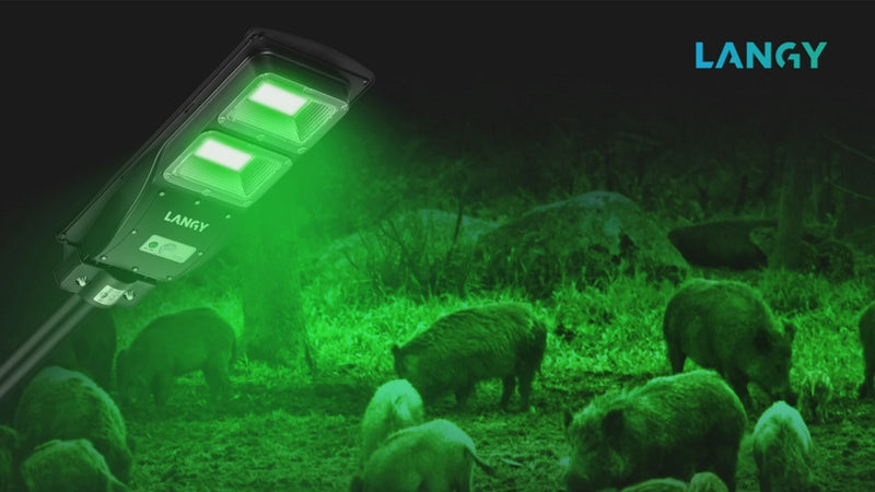 Load and play video in Gallery viewer, Solar Green Light for Hunting Hogs Deers,Fish light

